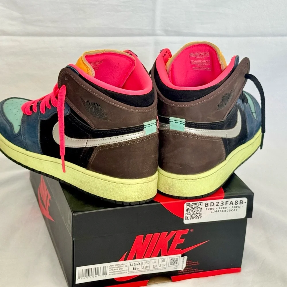 Nike Kids Multicolor High-Top Sneakers in Teal, Pink & Brown
